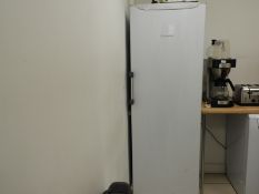 *Hotpoint Upright Refrigerator RLFM171