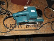 *Makita 100x610mm 9404 Belt Sander