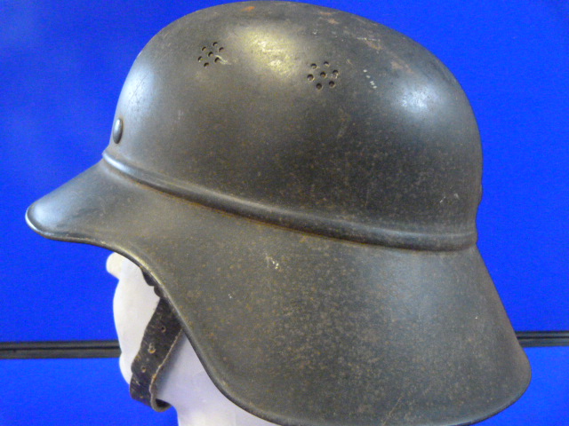 Denazified WWII German Luftschutz Helmet (Civil Defence) with Original Liner and Chin Strap - Image 3 of 6