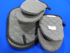 *Kitchenaid 4pc Oven Mitt Set (Grey)