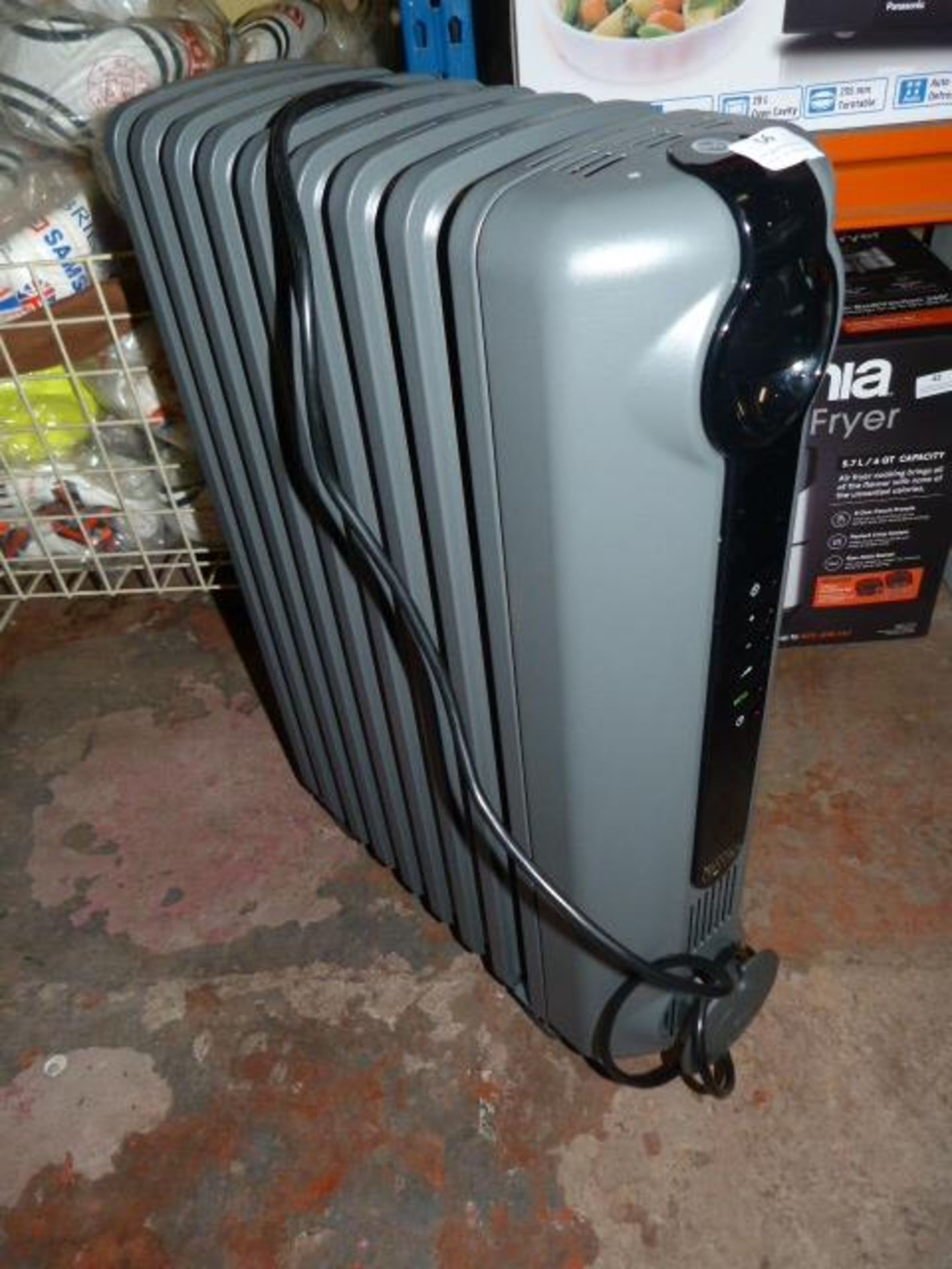 *Delonghi Oil Filled Radiator (Grey)