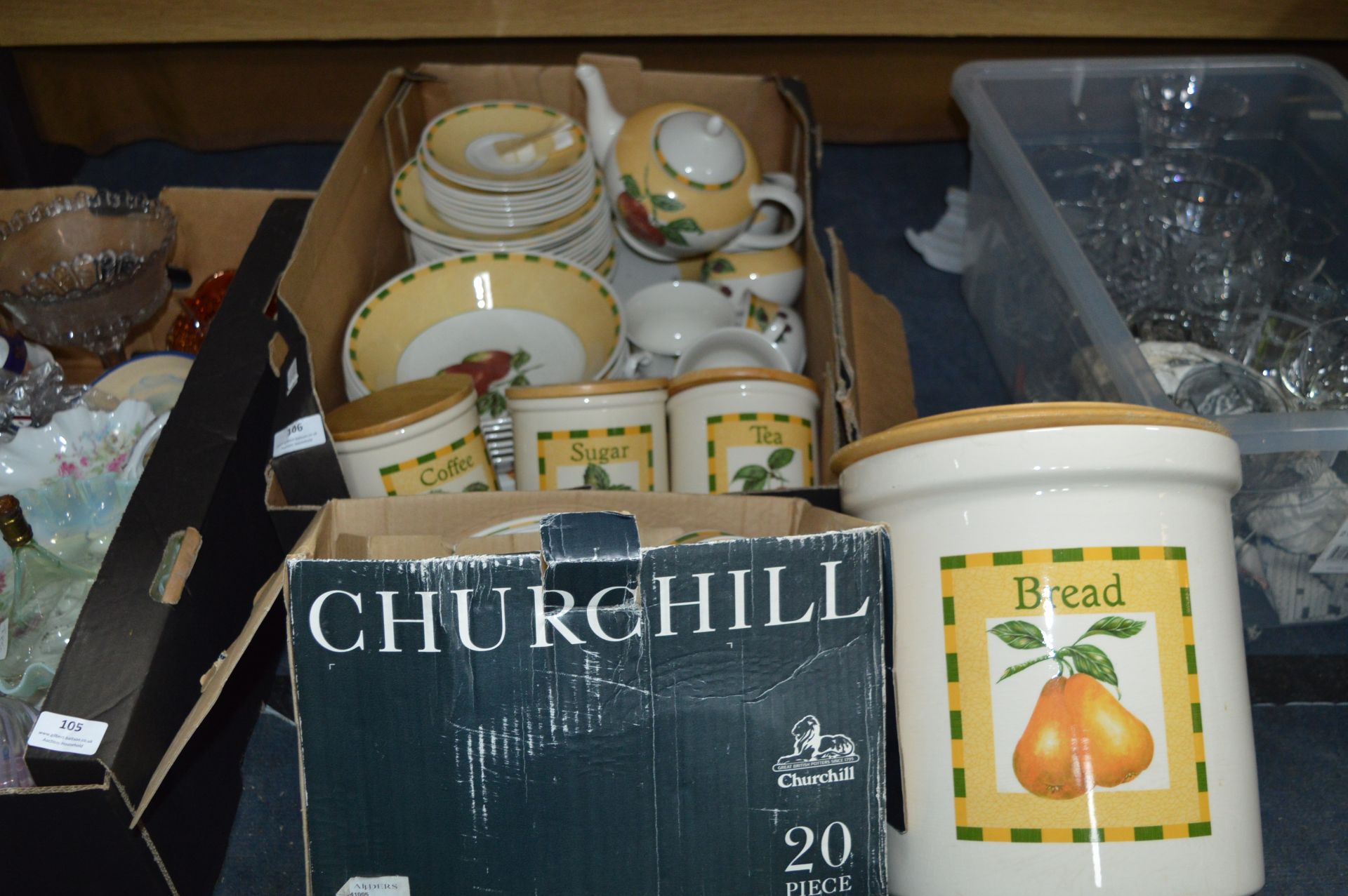 Churchill Dinner Service plus Storage Jars, Bread