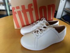 *Fit Flop White Sneakers Size: 7
