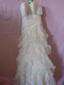 *Bows and Vows Bridal Size: 8 Ivory Wedding Dress