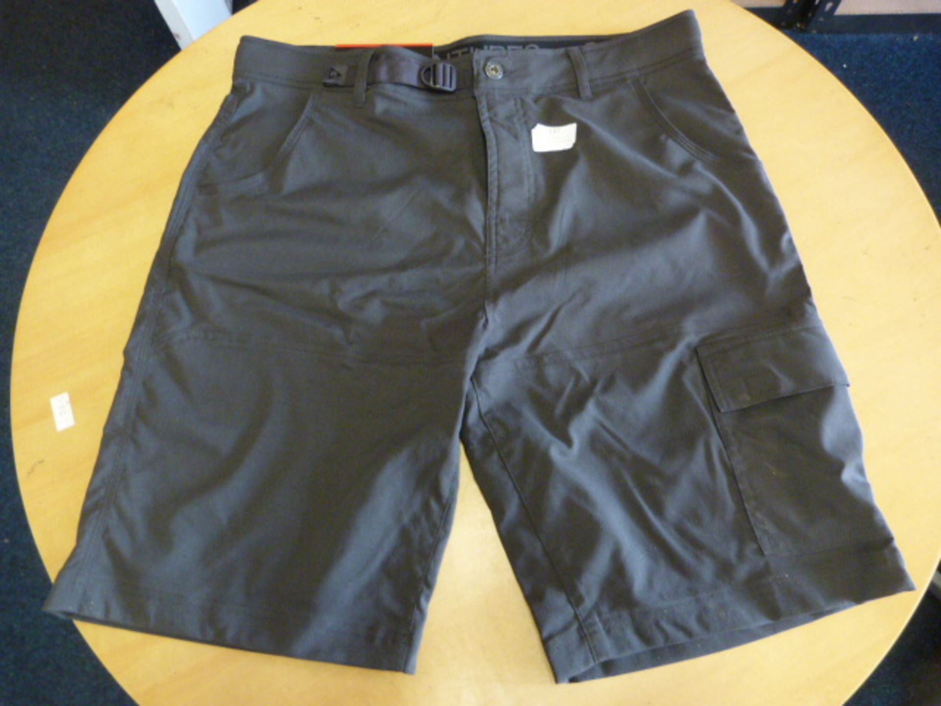 *Gerry Size: 34 Grey Shorts