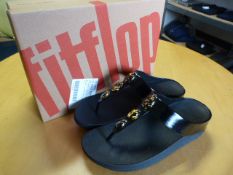 *Fit Flop Black Shoes Size: 5