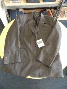 *Ensemble Clothing Size: 38S Grey Suit Jacket