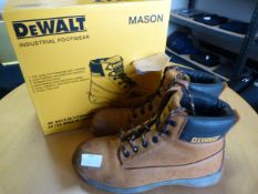 *Dewalt Mason Steel Toed Work Boots Size: 9 (Honey