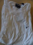 *Gant Size: M White Top