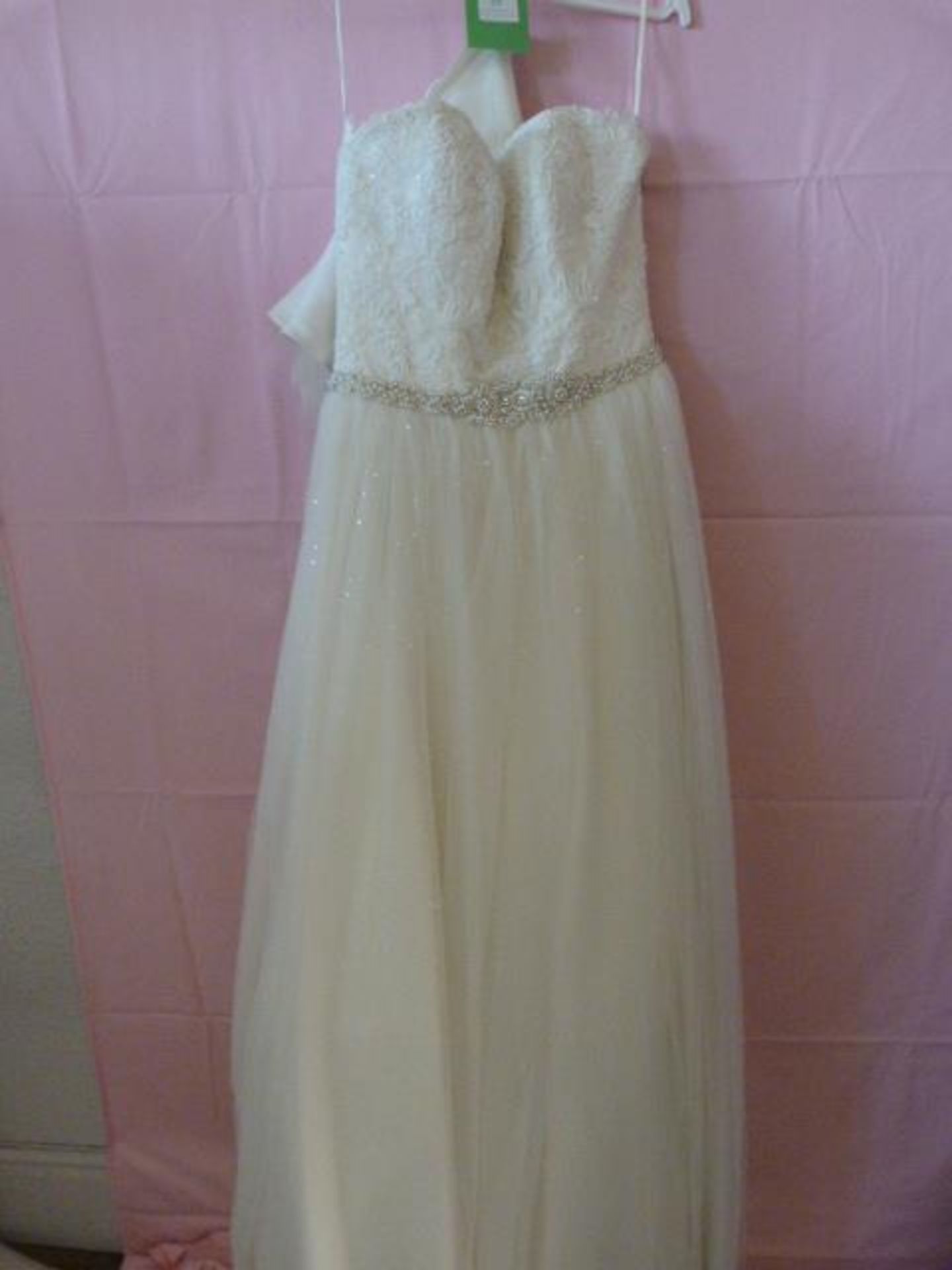 *Chloe Size: 8 Ivory Wedding Dress