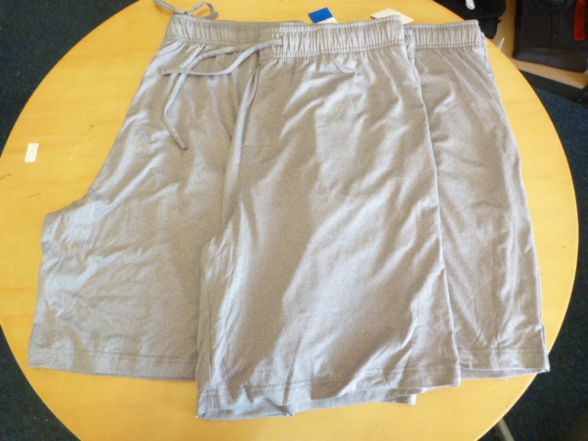 *32° Cool Size: L Men Heather Grey Shorts 3pk