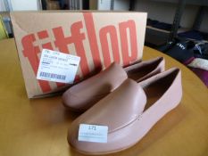 *Fit Flop Loafers Size: 4