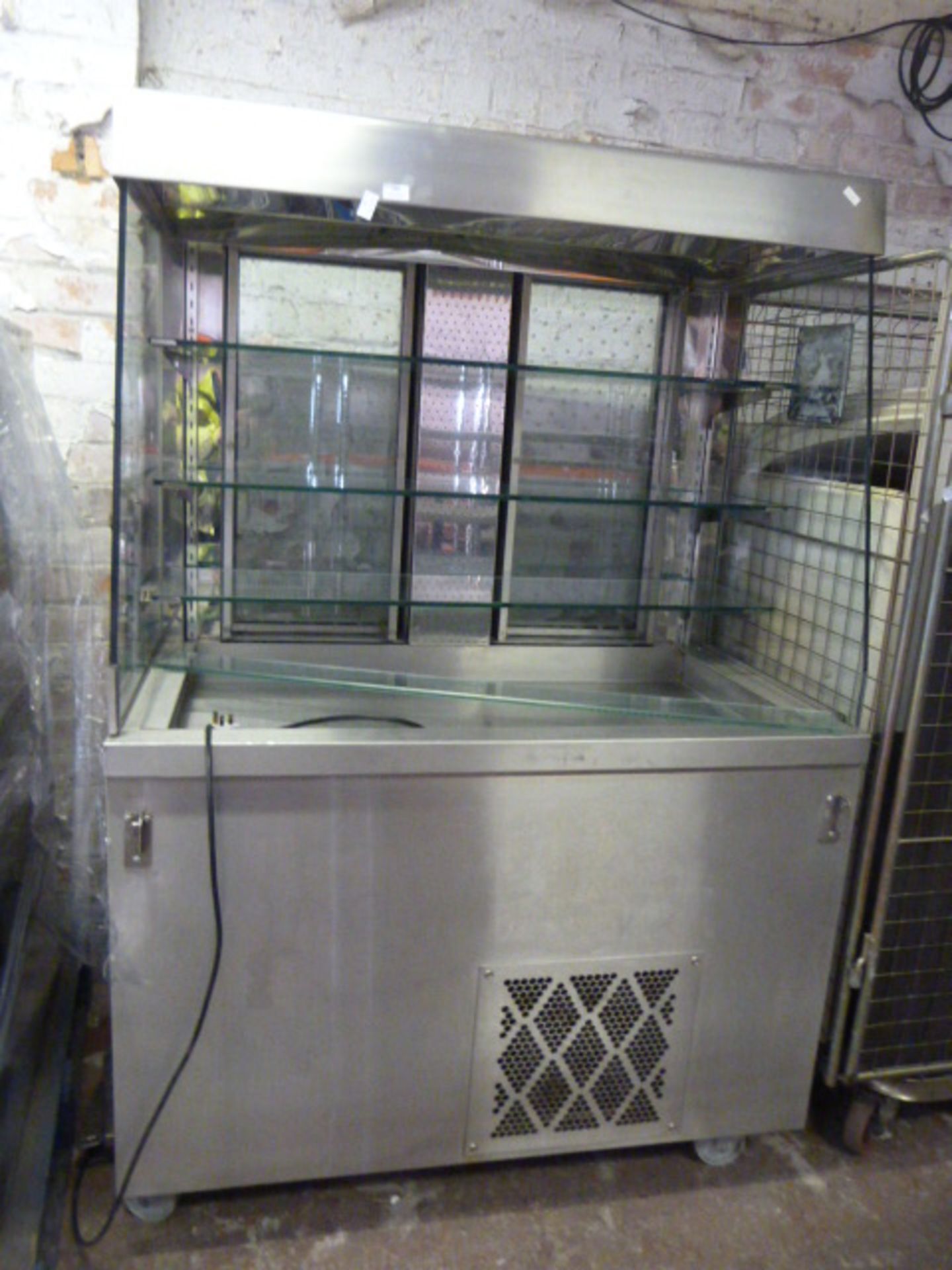 440V Refrigerated Serving Unit