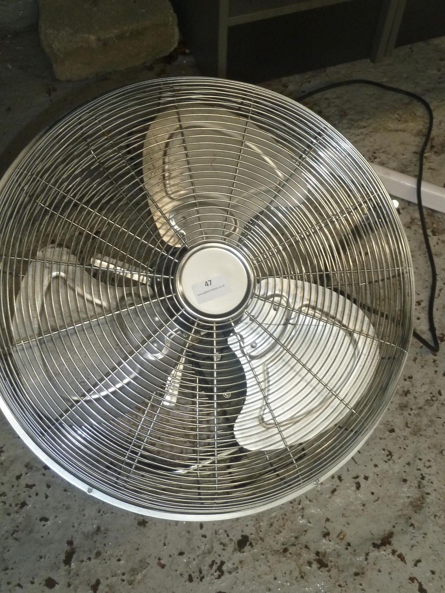 * S/S floor fan