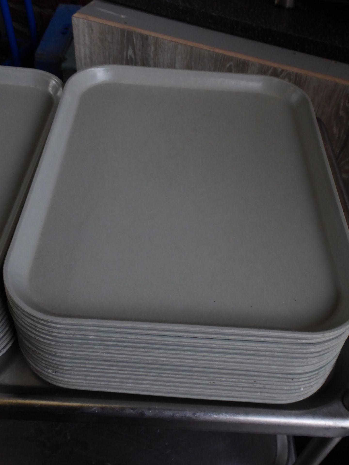 * 30 plastic grey trays - Image 2 of 2