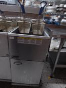 *Pitco gas pedestal fryer. 380w x 760d x 1250h