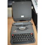 Empire Aristocrat Portable Typewriter in Carry Case