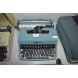 Olivetti Lettera 32 Manual Typewriter