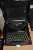 Remington Home Portable Typewriter in Original Carry Case - Made in England