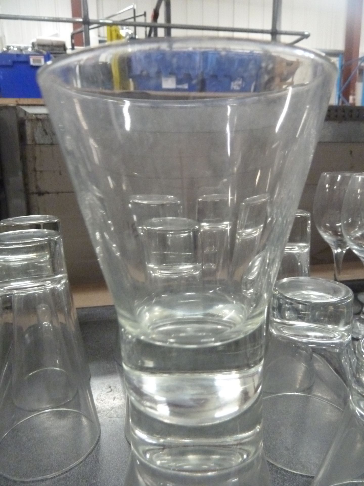 *10x assorted glasses with chunky bases - Image 2 of 3