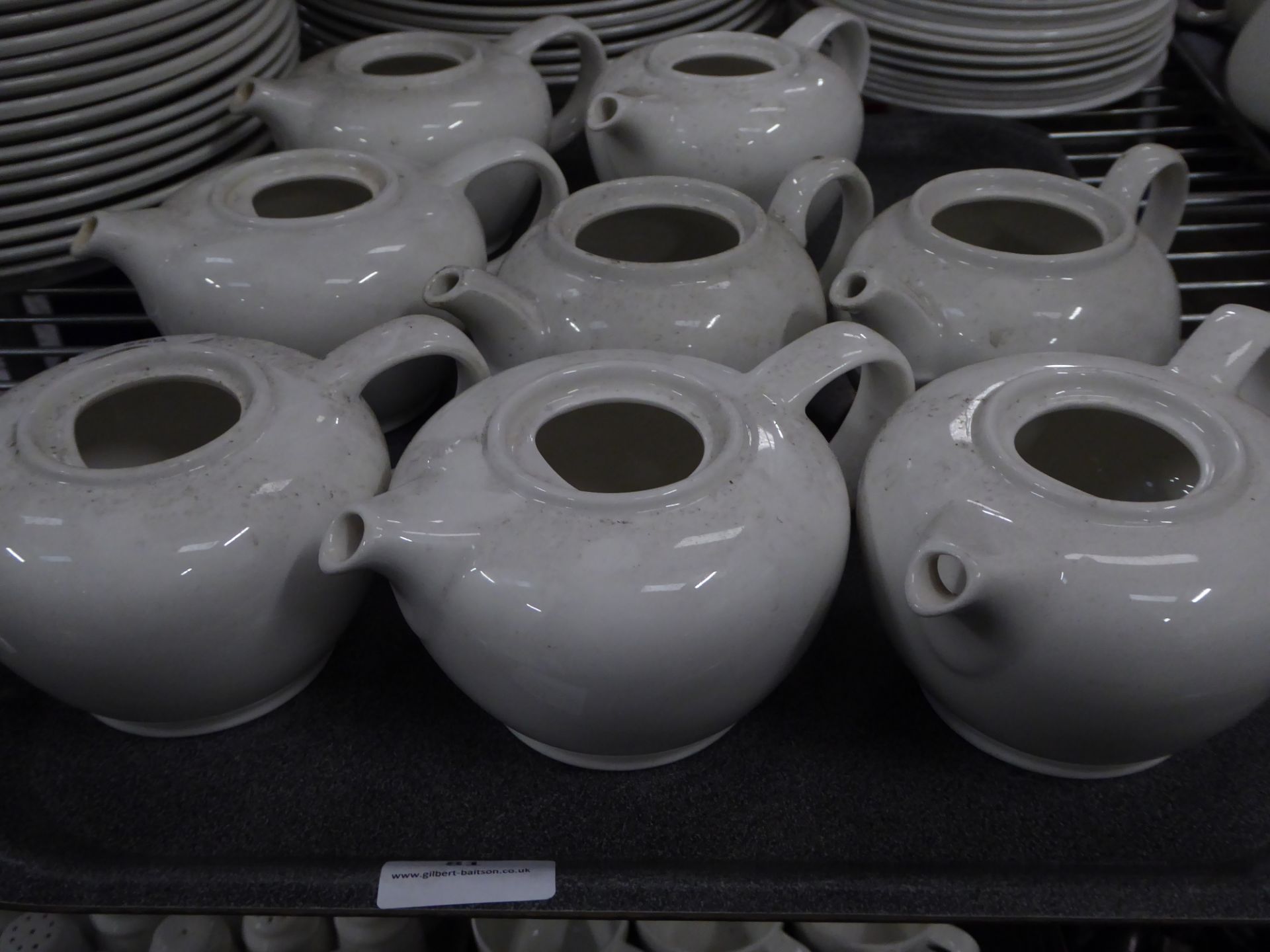 *18 x white tea pots (no lids)