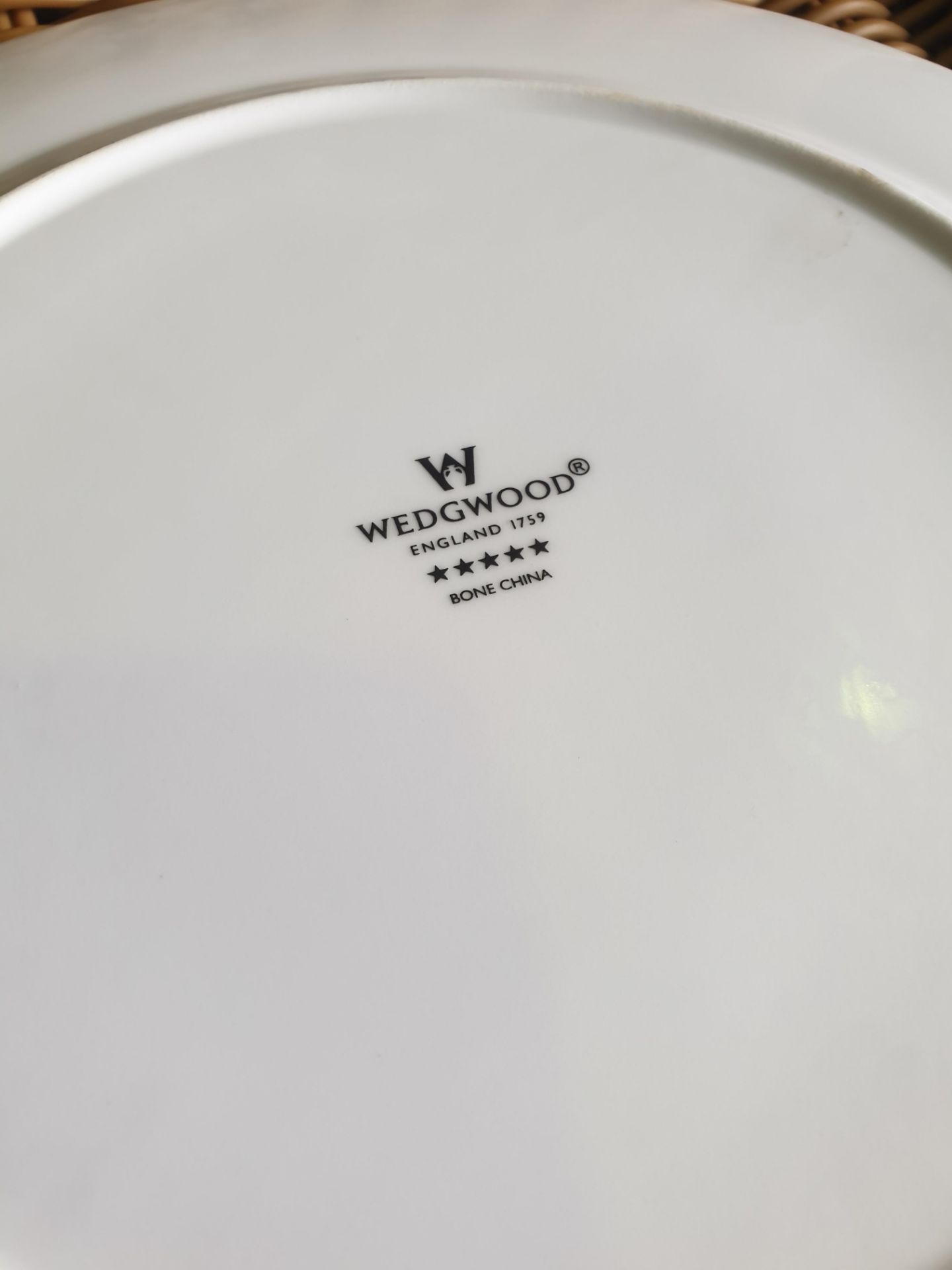 * 10inch Wedgewood Plate - Image 3 of 3