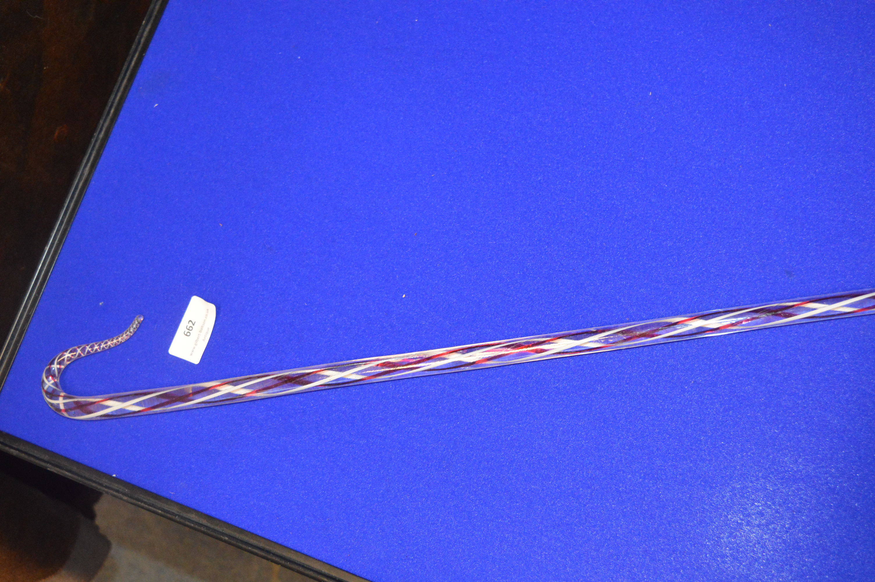 Red & White Twist Glass Cane