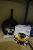 *Citrus Juicer and a 28cm Wok