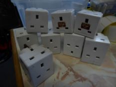 *8 x multi-socket adaptors