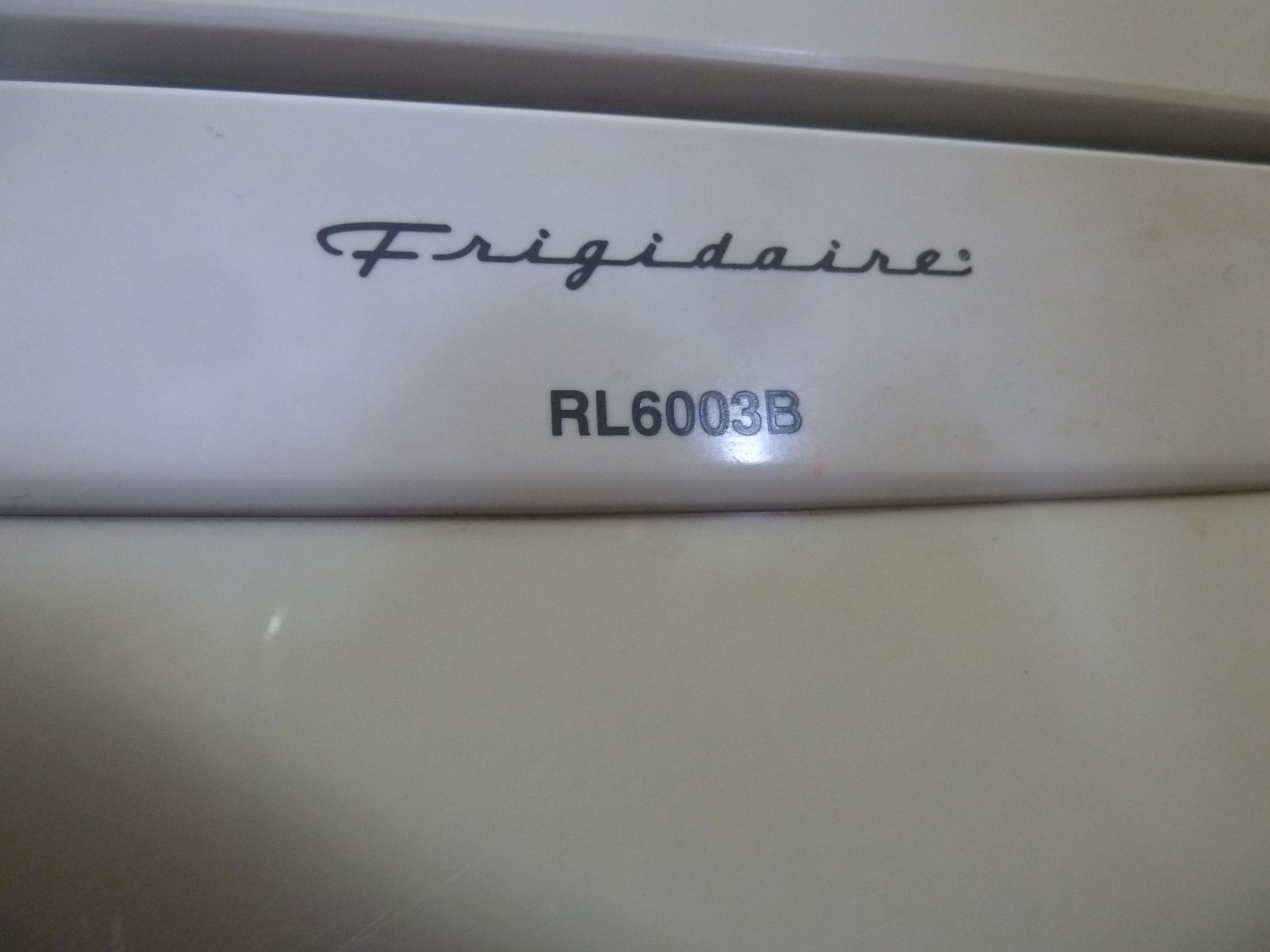 *Frigidaine RL6003B under counter domestic fridge - Image 2 of 3