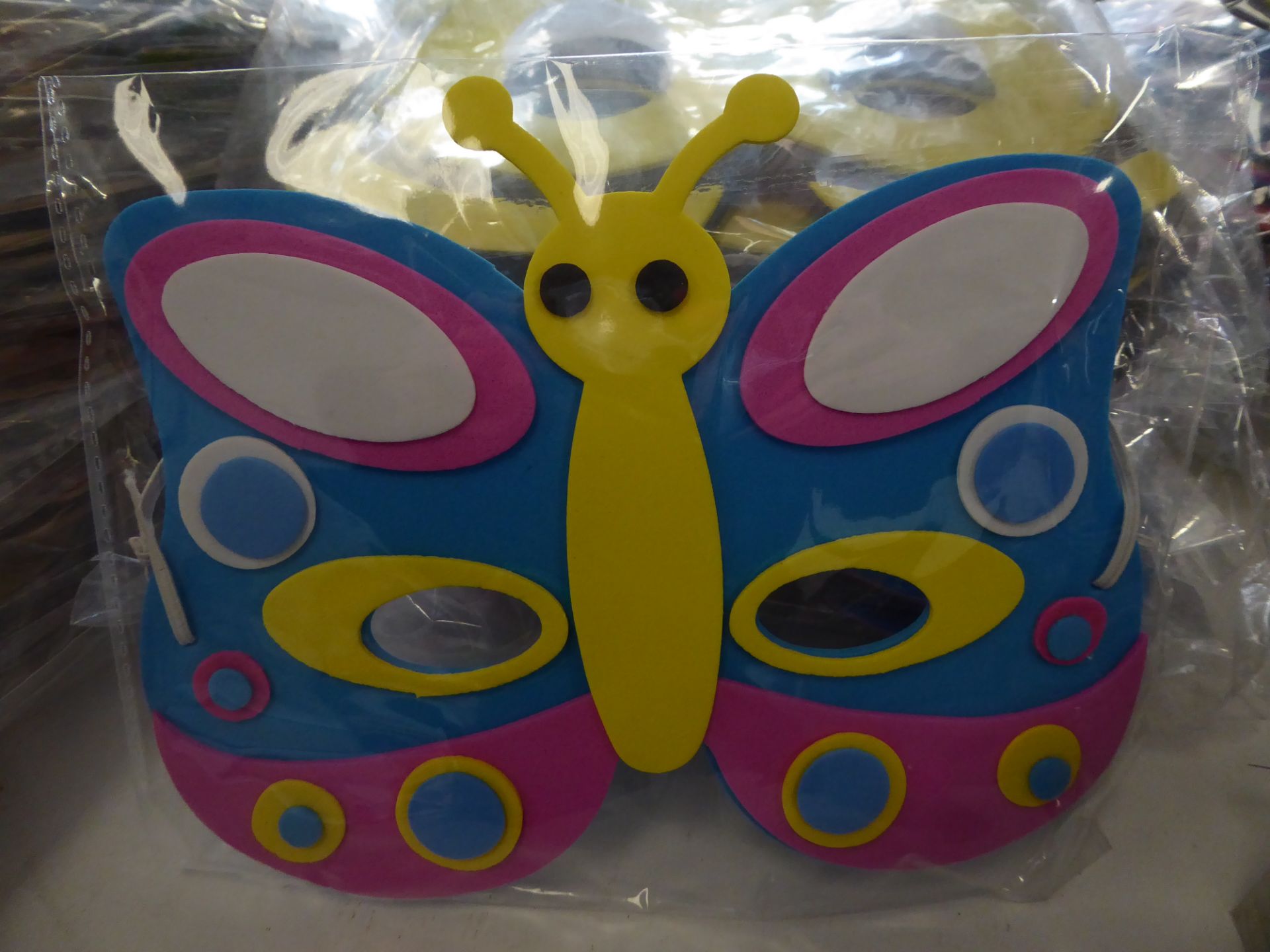 *foam kids character masks - bee's/butterfly/ladybirds - Image 3 of 3