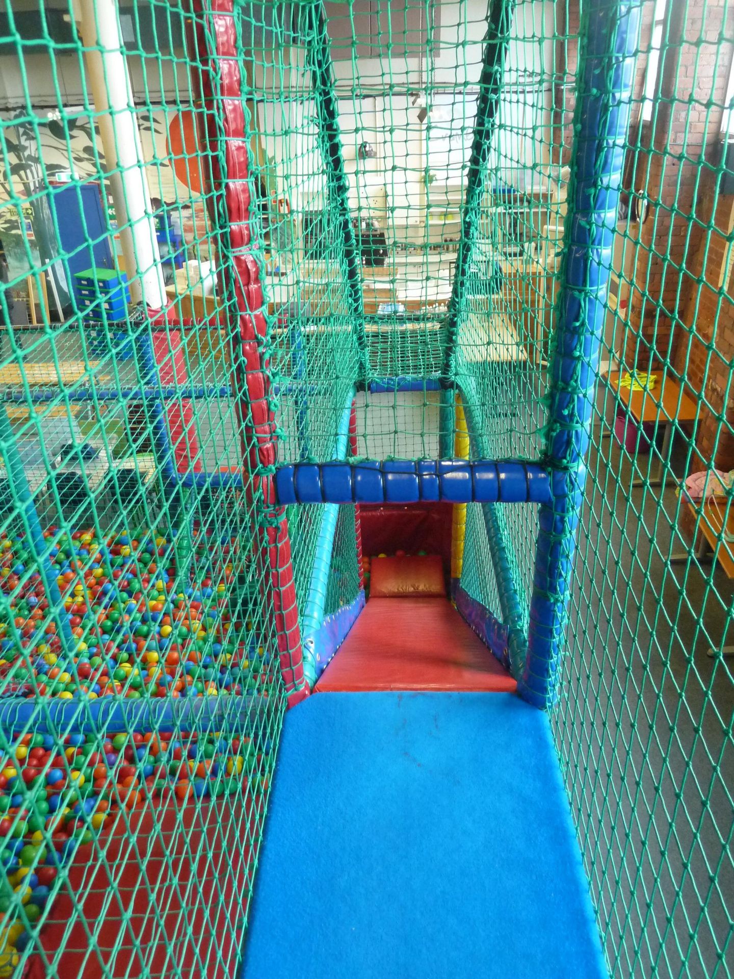*Large soft play construction - 7.8m w x 5.8m d x 4.2m h. Constructed over two levels - Image 18 of 34