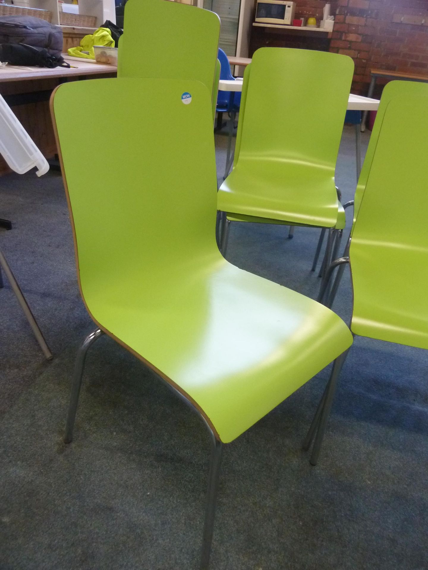 *8 x lime green stackable chairs with S/S legs - Image 3 of 3