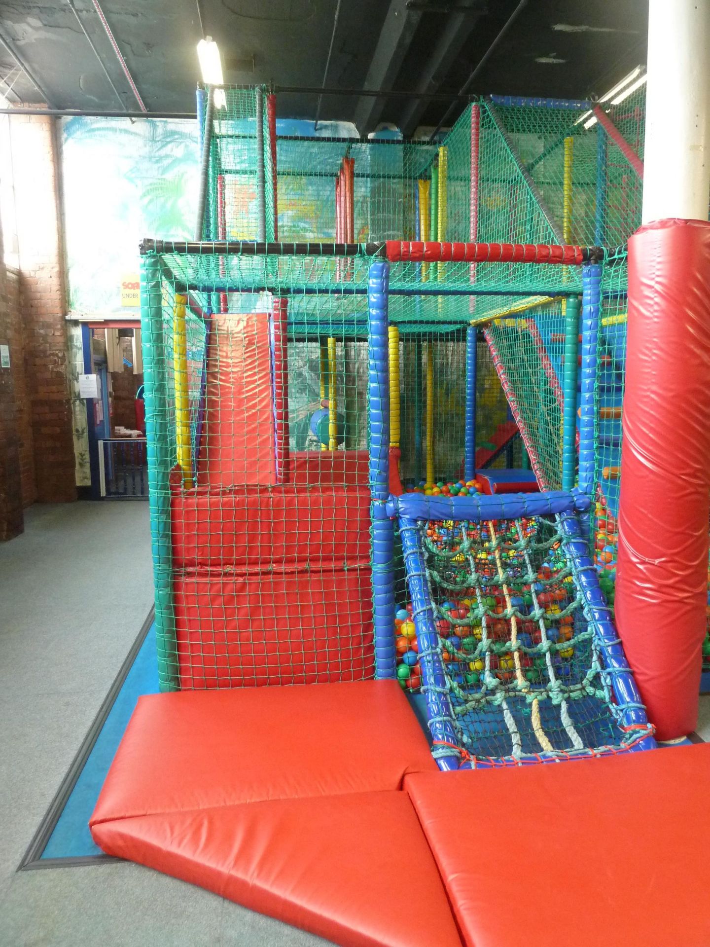 *Large soft play construction - 7.8m w x 5.8m d x 4.2m h. Constructed over two levels - Image 3 of 34