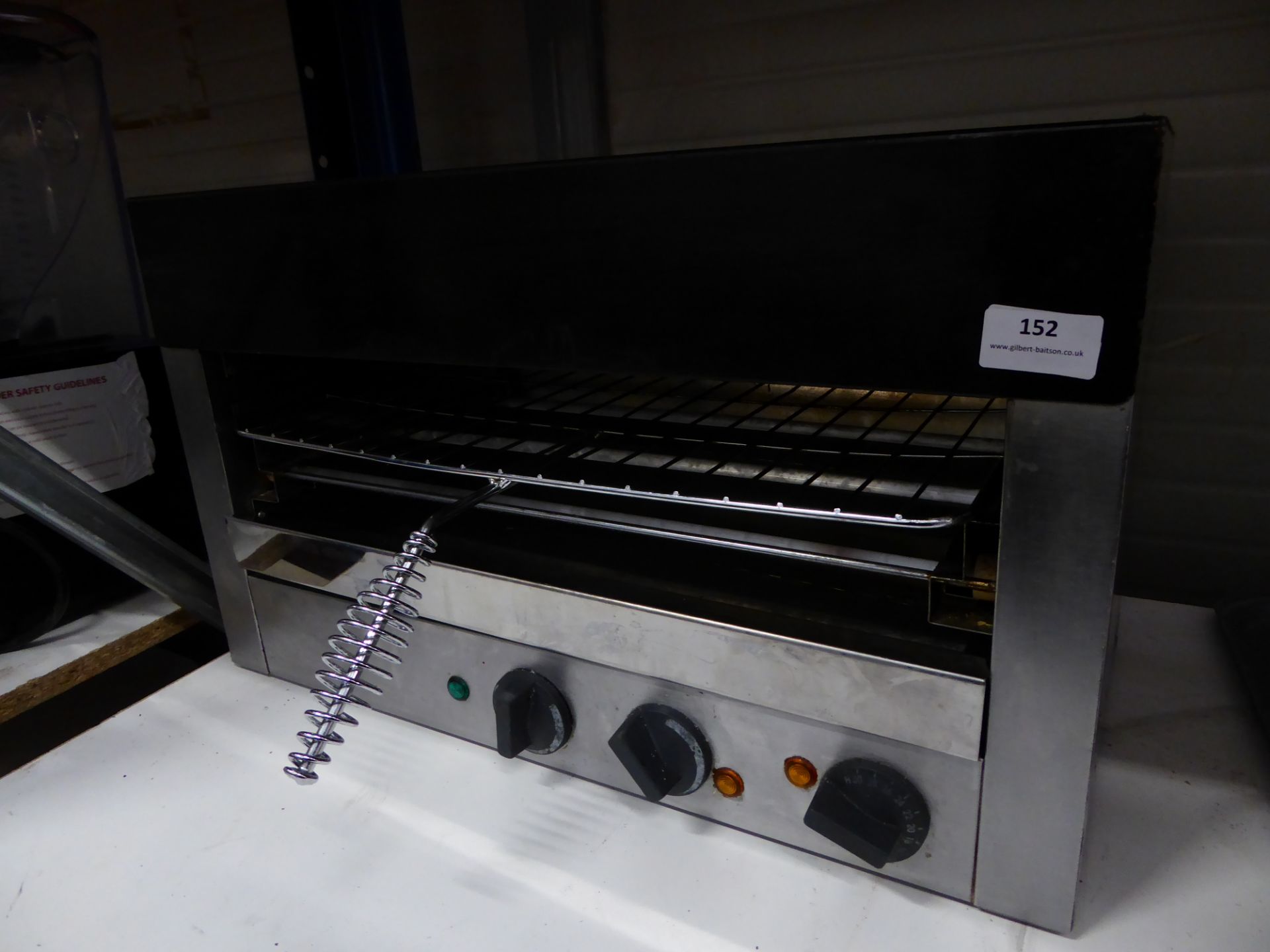 * Lincat electric salamander grill. 550w x 290d x 330h