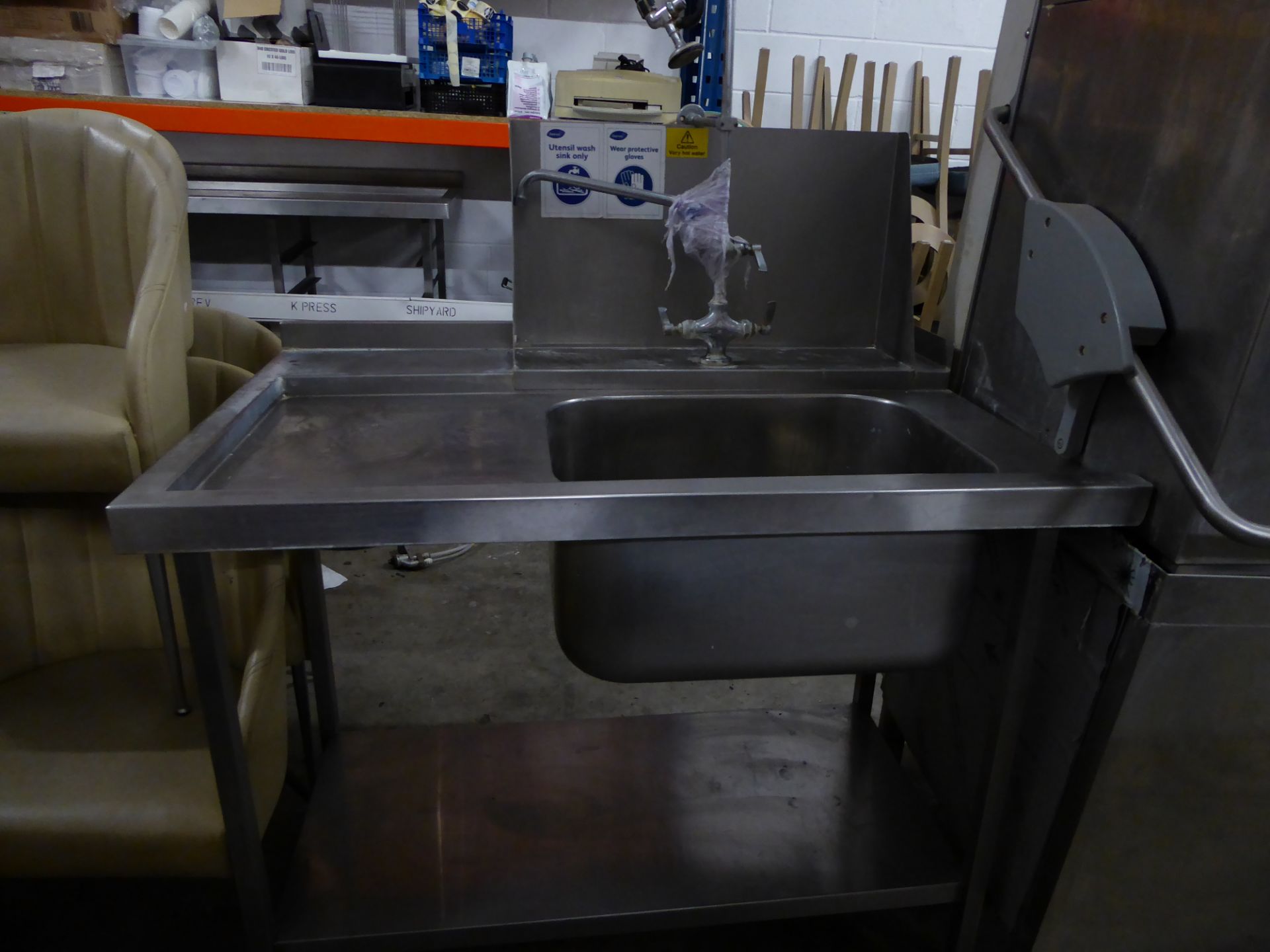 * Maidaid pass-through dishwasher with 2 feed tables. Left feed with sink, taps and spray hose - - Image 2 of 6