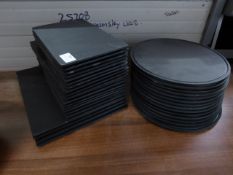 * good quality black plastic display plates x approx 35