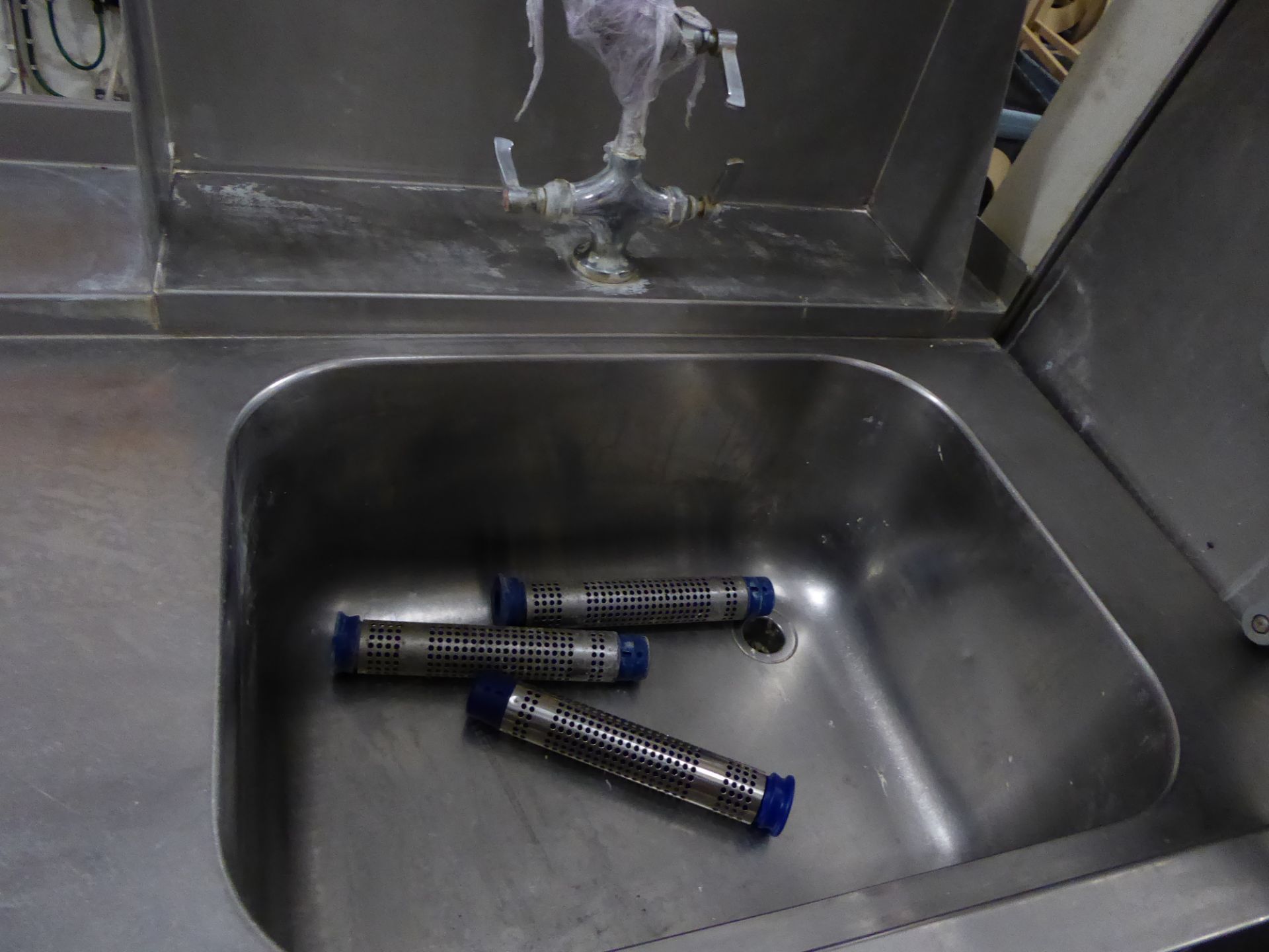 * Maidaid pass-through dishwasher with 2 feed tables. Left feed with sink, taps and spray hose - - Image 6 of 6