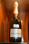 Moet & Chandon Champagne 75cl