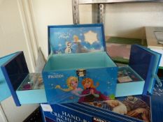 *Disney Frozen Makeup Box