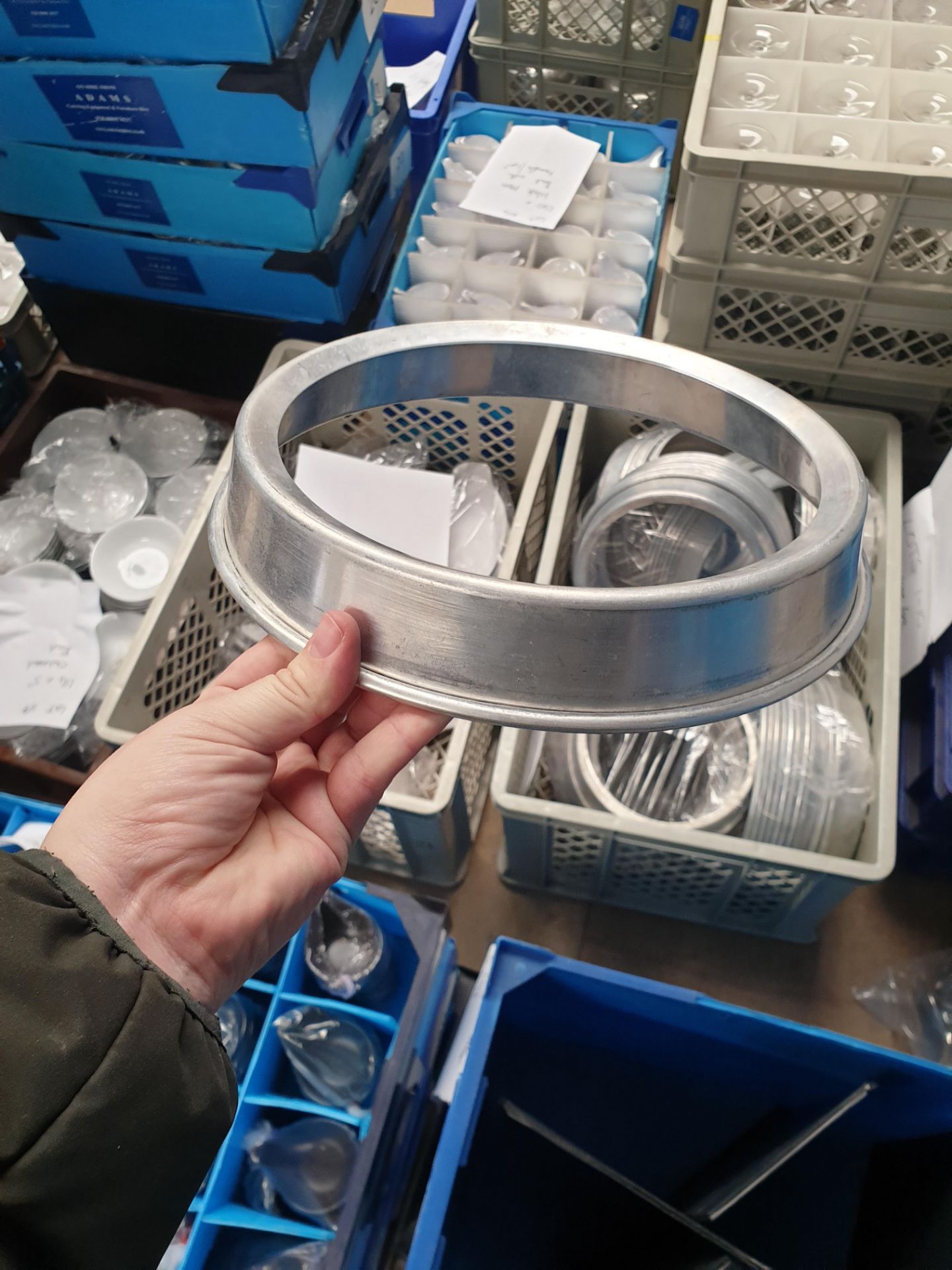* Plate Rings. Approx 70 alumium plate rings - Collection Address Waltham Abbey, EN9 1FE - Collectio