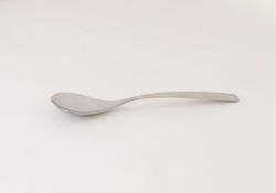 * European made, Comas, Barcelona range, 18/10 Stainless steel, 100 x dessert spoons, tea spoon - Co