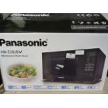 *Panasonic NN-E28JBM Microwave (A/F Spares and Repairs - Smashed Glass)