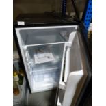 *Fridge Master Undercounter Refrigerator