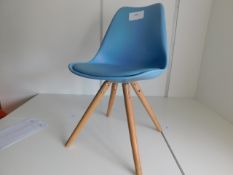 *Charles Ray Eames Inspired I-DSW Chair with Pyramid Legs