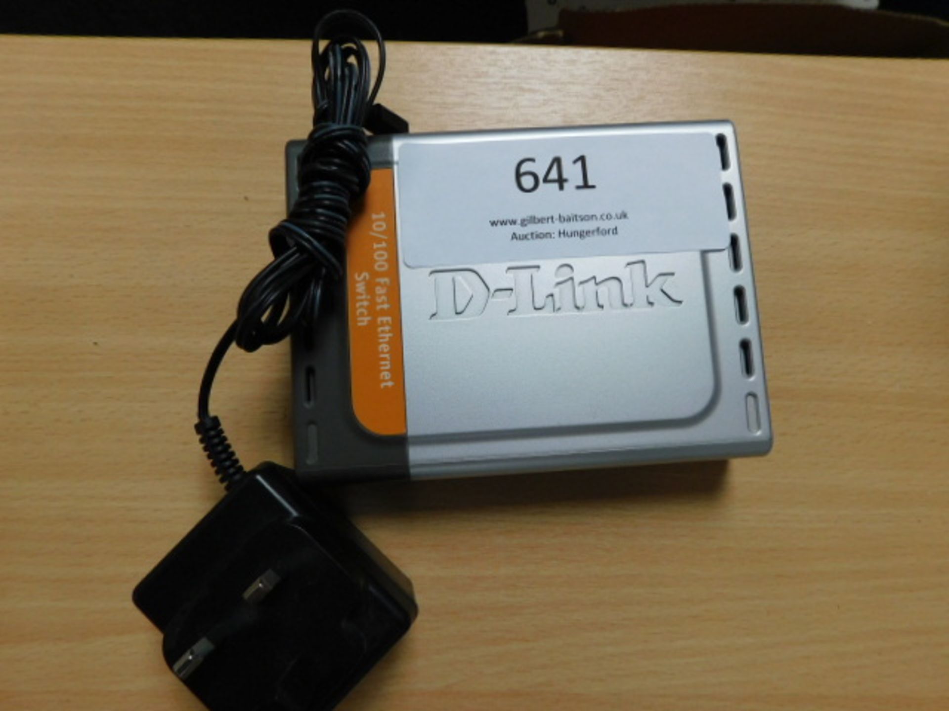 *D-Link 10/100 fast switch