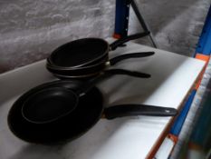 * 6 x small frying pans