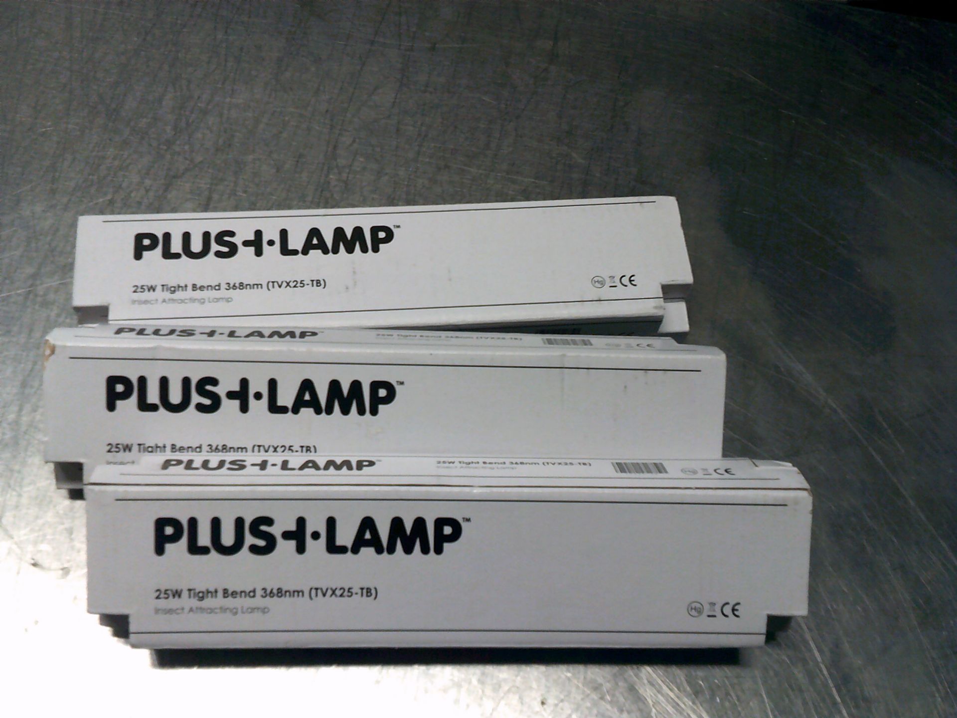 * 3 x insect attracting lamps - 25w tight bend 368nm - Image 2 of 2