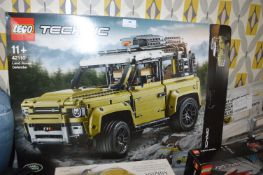 *Lego Technik Land Rover Defender Set