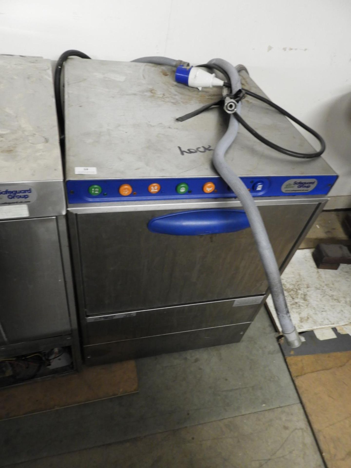 *Undercounter Cabinet Type Dishwasher